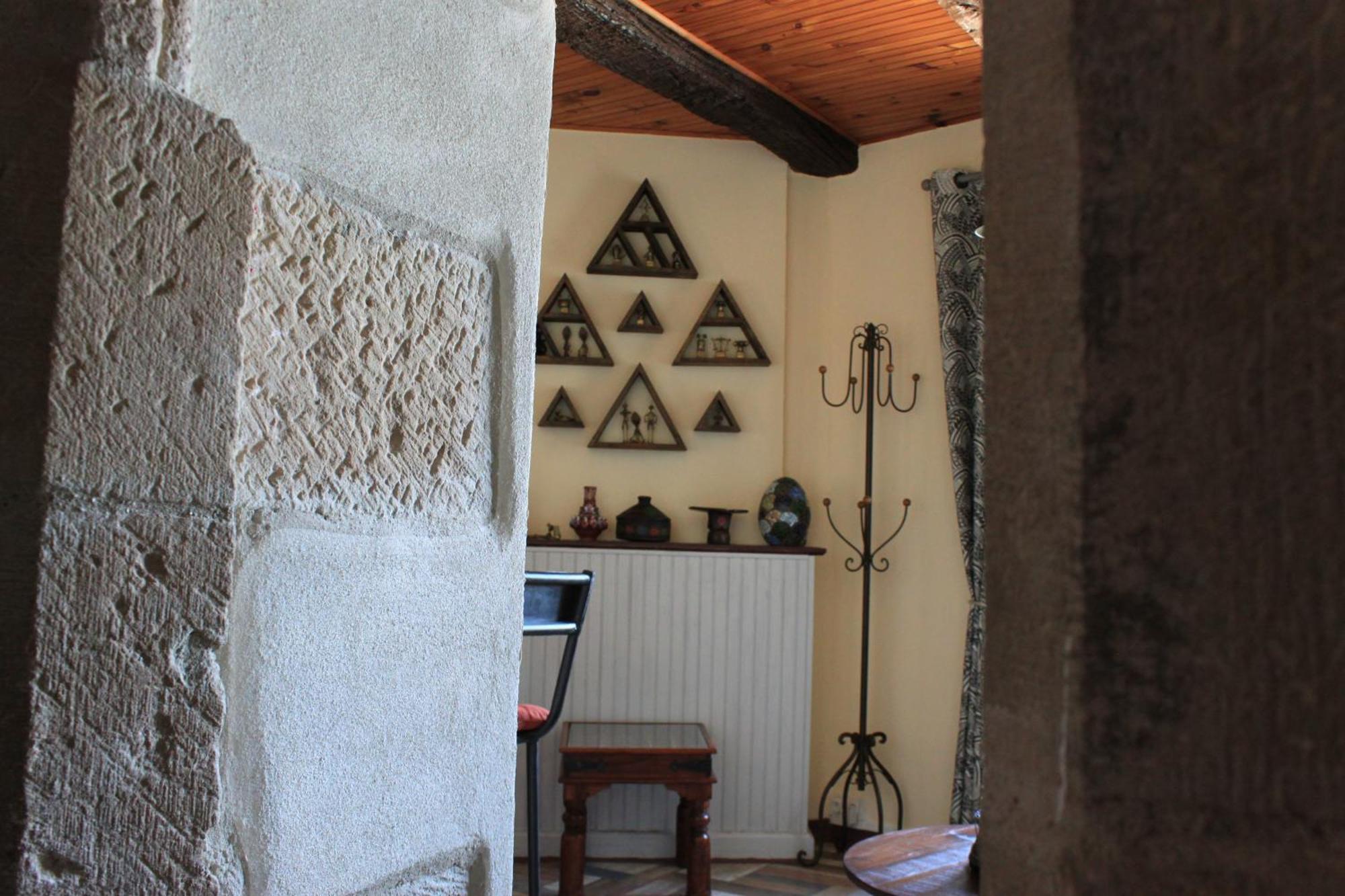 D'Ici Et D'Ailleurs Bed and Breakfast Cordes Sur Ciel Exteriör bild