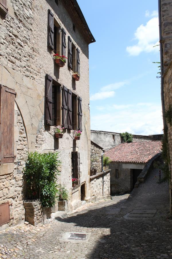 D'Ici Et D'Ailleurs Bed and Breakfast Cordes Sur Ciel Exteriör bild