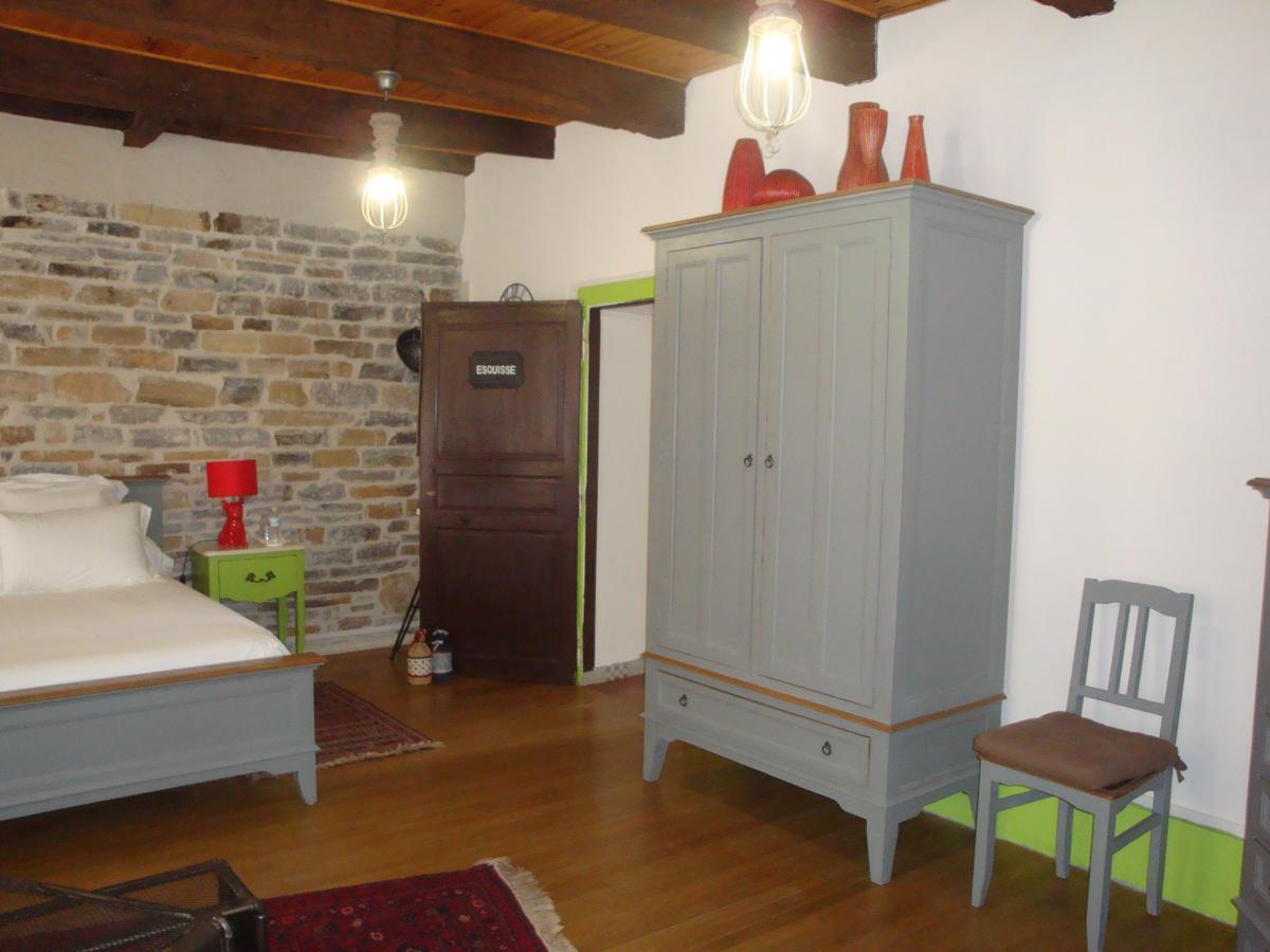 D'Ici Et D'Ailleurs Bed and Breakfast Cordes Sur Ciel Exteriör bild