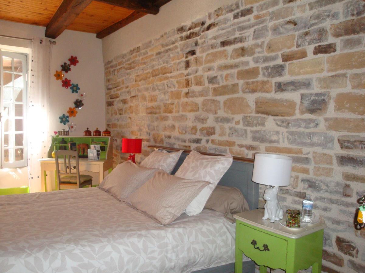 D'Ici Et D'Ailleurs Bed and Breakfast Cordes Sur Ciel Exteriör bild