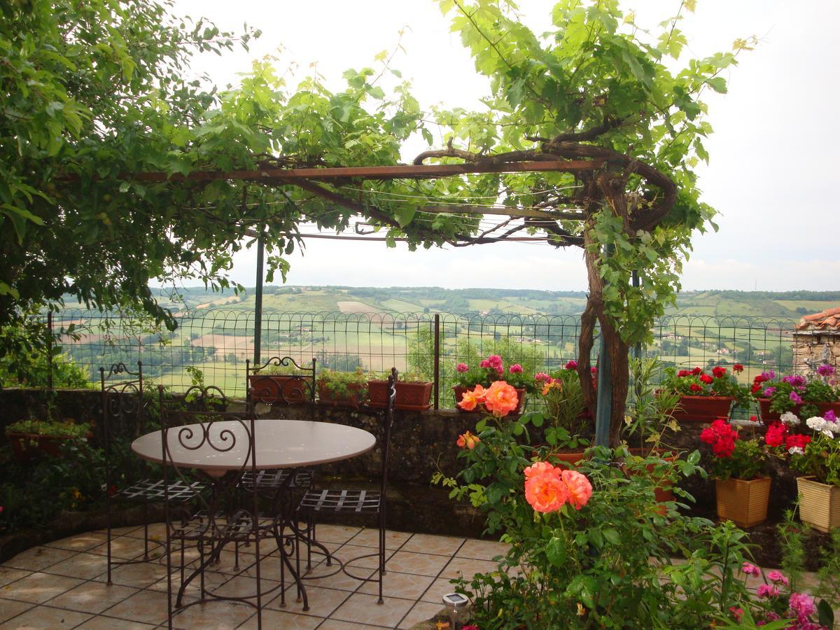 D'Ici Et D'Ailleurs Bed and Breakfast Cordes Sur Ciel Exteriör bild